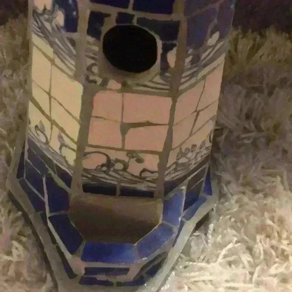 Pacific Rim Cobalt and White  Mosaic Lighthouse Bird Feeder/House - Picture 8 of 11